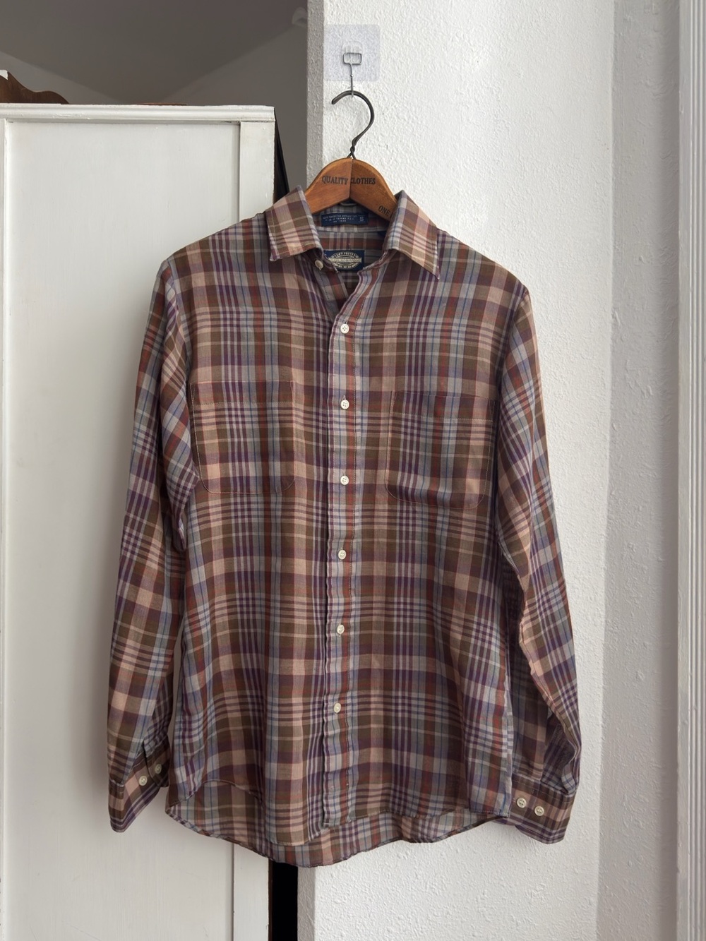 Vintage 80s Towncraft paper thin button up collared shirt brown purple